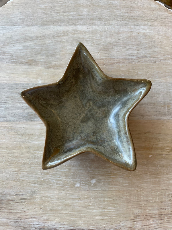 Stoneware Star Shaped plate
